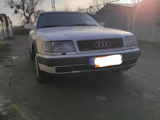 Белый Ауди 100, объемом двигателя 2.8 л и пробегом 300 тыс. км за 2400 $, фото 3 на Automoto.ua