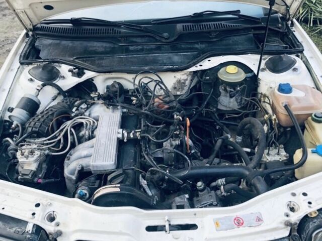 Белый Ауди 100, объемом двигателя 2.3 л и пробегом 585 тыс. км за 1500 $, фото 7 на Automoto.ua