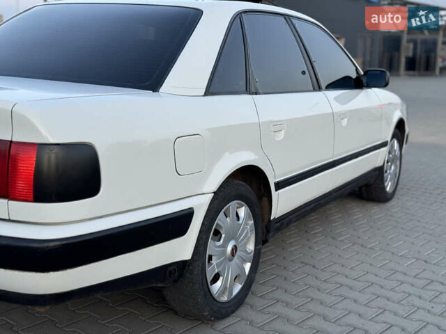 Белый Ауди 100, объемом двигателя 1.98 л и пробегом 455 тыс. км за 2399 $, фото 13 на Automoto.ua