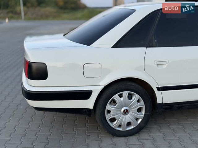 Белый Ауди 100, объемом двигателя 1.98 л и пробегом 455 тыс. км за 2399 $, фото 10 на Automoto.ua