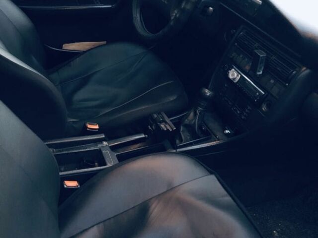 Белый Ауди 100, объемом двигателя 2.3 л и пробегом 585 тыс. км за 1500 $, фото 6 на Automoto.ua