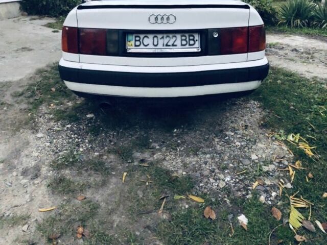 Белый Ауди 100, объемом двигателя 2.3 л и пробегом 585 тыс. км за 1500 $, фото 5 на Automoto.ua