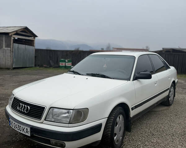 Белый Ауди 100, объемом двигателя 2.3 л и пробегом 157 тыс. км за 2999 $, фото 2 на Automoto.ua