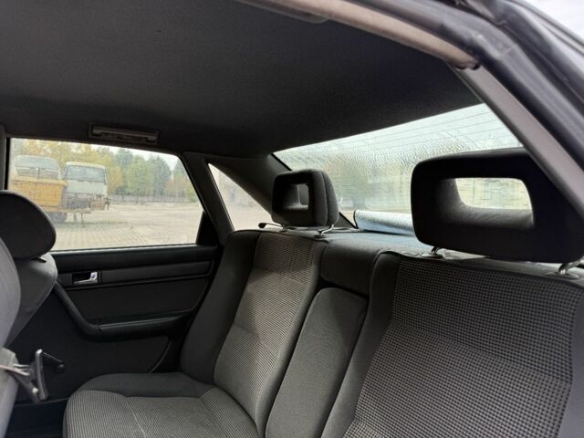 Білий Ауді 100, об'ємом двигуна 2 л та пробігом 363 тис. км за 2500 $, фото 8 на Automoto.ua