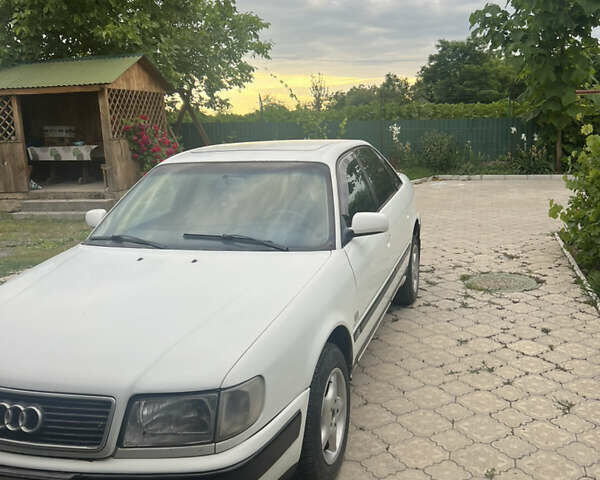 Білий Ауді 100, об'ємом двигуна 2.3 л та пробігом 700 тис. км за 2400 $, фото 5 на Automoto.ua