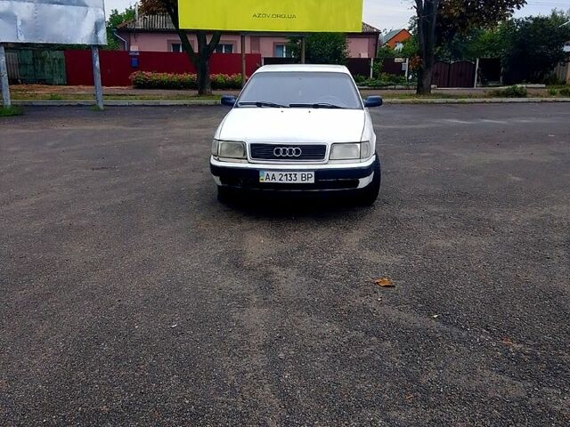Білий Ауді 100, об'ємом двигуна 2.4 л та пробігом 330 тис. км за 2150 $, фото 2 на Automoto.ua