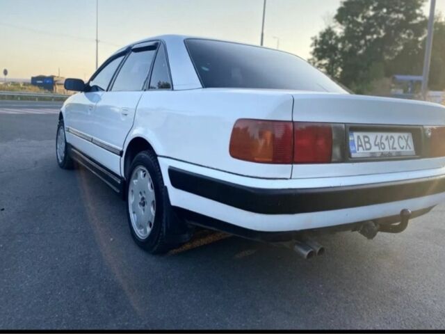 Белый Ауди 100, объемом двигателя 2.6 л и пробегом 521 тыс. км за 2500 $, фото 1 на Automoto.ua