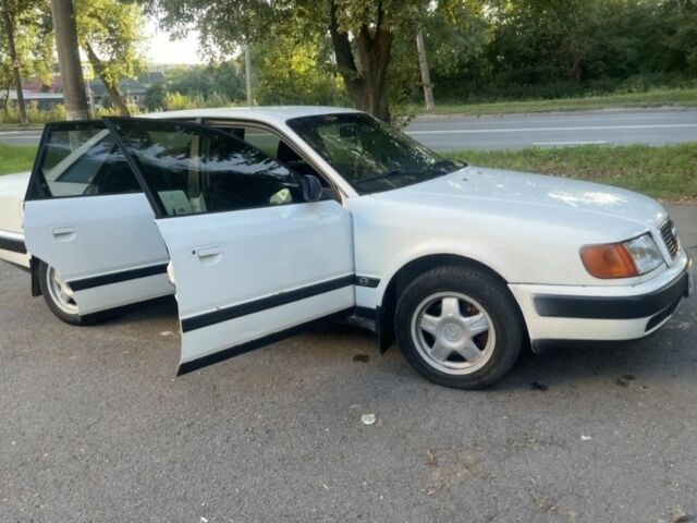 Белый Ауди 100, объемом двигателя 2.3 л и пробегом 295 тыс. км за 1200 $, фото 1 на Automoto.ua