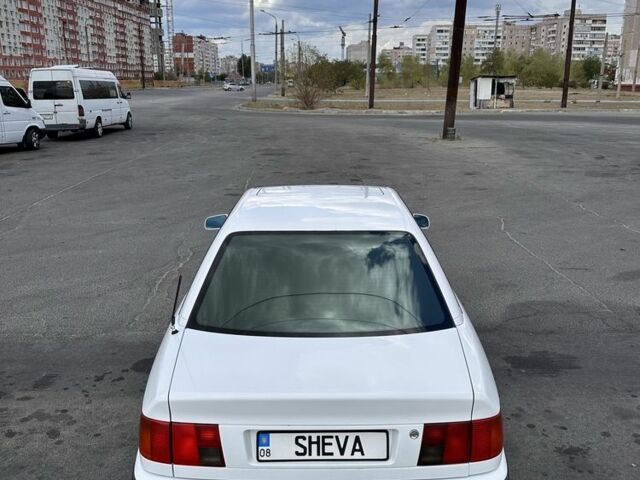 Белый Ауди 100, объемом двигателя 2.6 л и пробегом 466 тыс. км за 2800 $, фото 1 на Automoto.ua