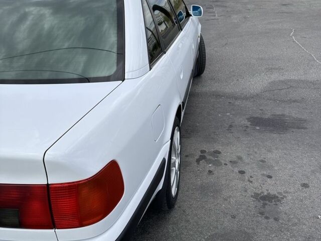 Белый Ауди 100, объемом двигателя 2.6 л и пробегом 466 тыс. км за 2800 $, фото 14 на Automoto.ua