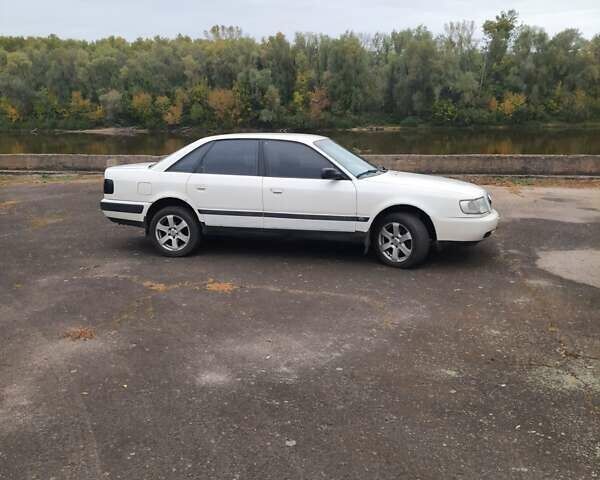 Белый Ауди 100, объемом двигателя 1.98 л и пробегом 330 тыс. км за 2500 $, фото 8 на Automoto.ua