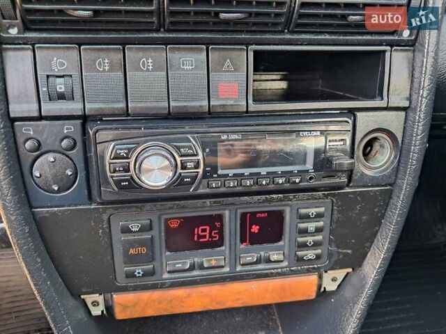 Белый Ауди 100, объемом двигателя 2.6 л и пробегом 400 тыс. км за 2300 $, фото 35 на Automoto.ua