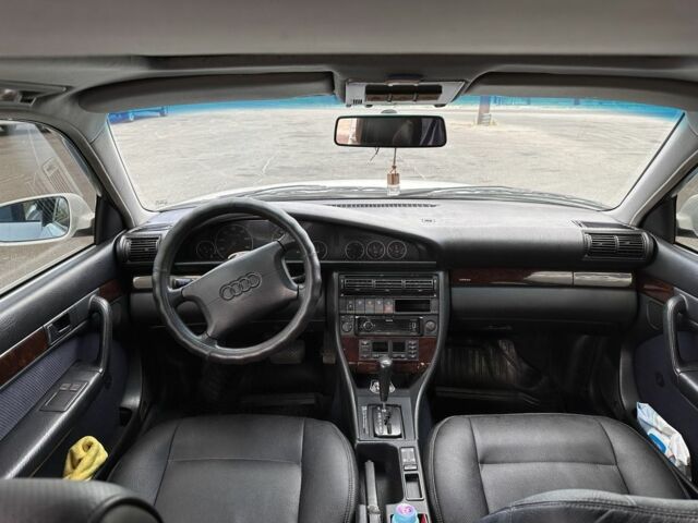 Белый Ауди 100, объемом двигателя 2.6 л и пробегом 466 тыс. км за 2800 $, фото 6 на Automoto.ua