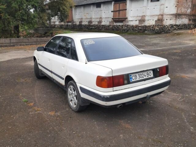 Білий Ауді 100, об'ємом двигуна 2 л та пробігом 330 тис. км за 2500 $, фото 4 на Automoto.ua