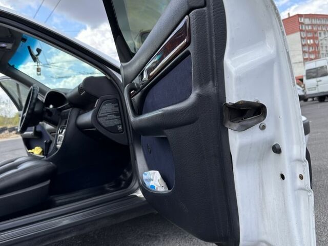 Белый Ауди 100, объемом двигателя 2.6 л и пробегом 466 тыс. км за 2800 $, фото 8 на Automoto.ua