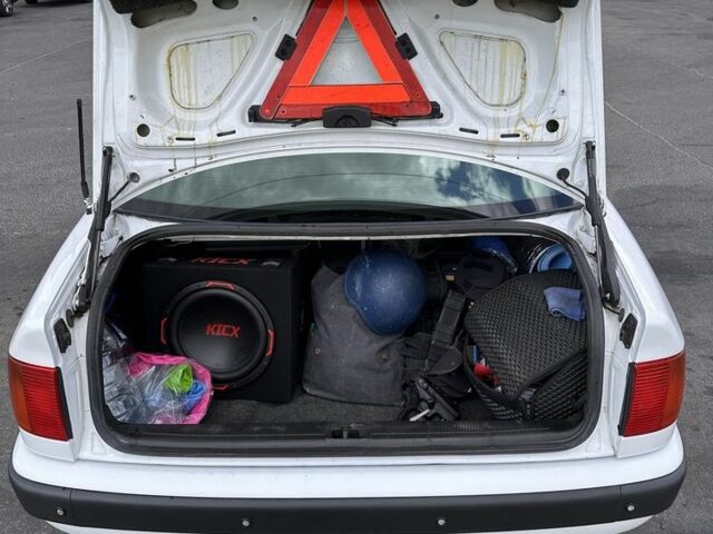 Белый Ауди 100, объемом двигателя 2.6 л и пробегом 466 тыс. км за 2800 $, фото 12 на Automoto.ua