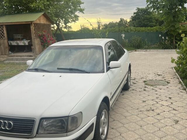 Білий Ауді 100, об'ємом двигуна 2.3 л та пробігом 700 тис. км за 2100 $, фото 1 на Automoto.ua