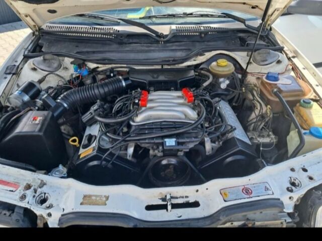 Белый Ауди 100, объемом двигателя 2.6 л и пробегом 521 тыс. км за 2500 $, фото 4 на Automoto.ua