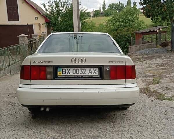 Белый Ауди 100, объемом двигателя 2.5 л и пробегом 281 тыс. км за 2800 $, фото 3 на Automoto.ua
