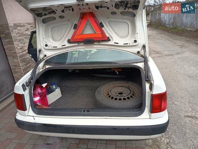 Белый Ауди 100, объемом двигателя 2 л и пробегом 270 тыс. км за 2599 $, фото 16 на Automoto.ua