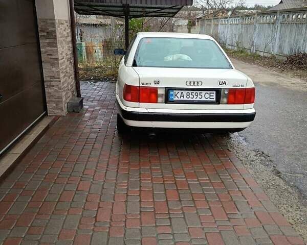Белый Ауди 100, объемом двигателя 2 л и пробегом 270 тыс. км за 2599 $, фото 15 на Automoto.ua