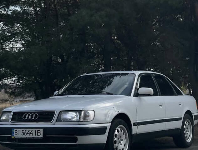 Білий Ауді 100, об'ємом двигуна 1.98 л та пробігом 365 тис. км за 2800 $, фото 1 на Automoto.ua