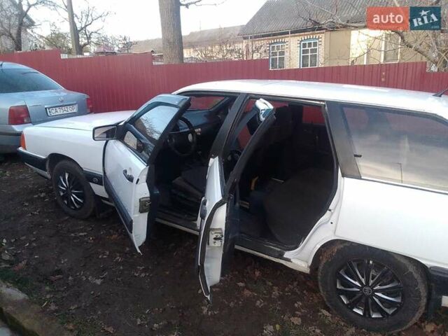 Белый Ауди 100, объемом двигателя 1.8 л и пробегом 375 тыс. км за 2200 $, фото 17 на Automoto.ua