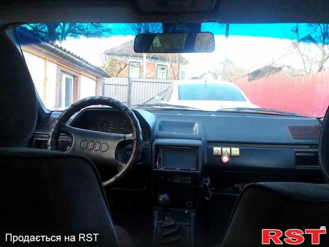 Білий Ауді 100, об'ємом двигуна 1.8 л та пробігом 347 тис. км за 2200 $, фото 5 на Automoto.ua