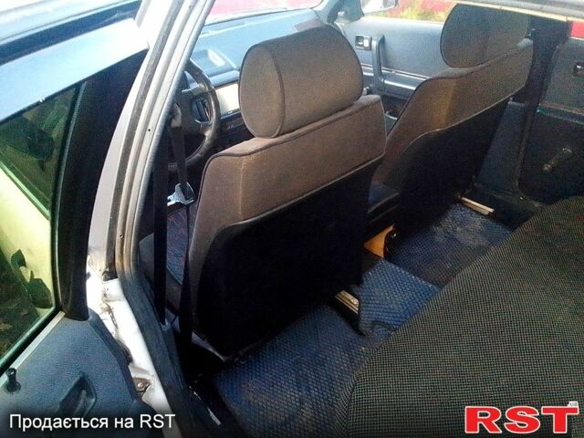 Білий Ауді 100, об'ємом двигуна 1.8 л та пробігом 347 тис. км за 2200 $, фото 8 на Automoto.ua