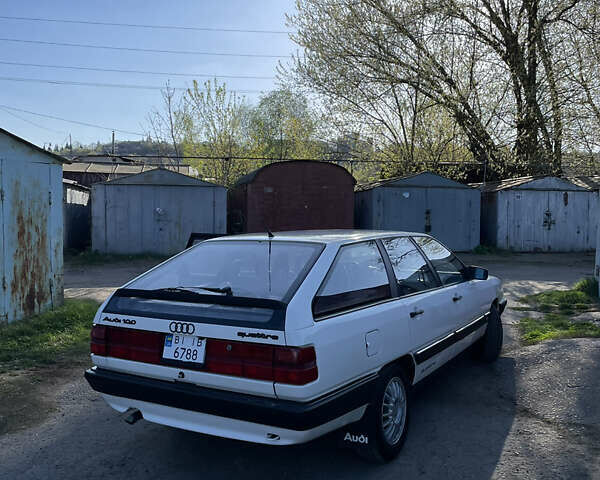 Белый Ауди 100, объемом двигателя 1.8 л и пробегом 390 тыс. км за 3800 $, фото 8 на Automoto.ua