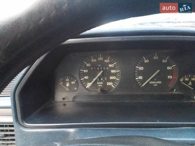 Белый Ауди 100, объемом двигателя 1.8 л и пробегом 375 тыс. км за 2200 $, фото 12 на Automoto.ua