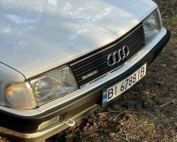 Белый Ауди 100, объемом двигателя 1.8 л и пробегом 390 тыс. км за 3800 $, фото 3 на Automoto.ua