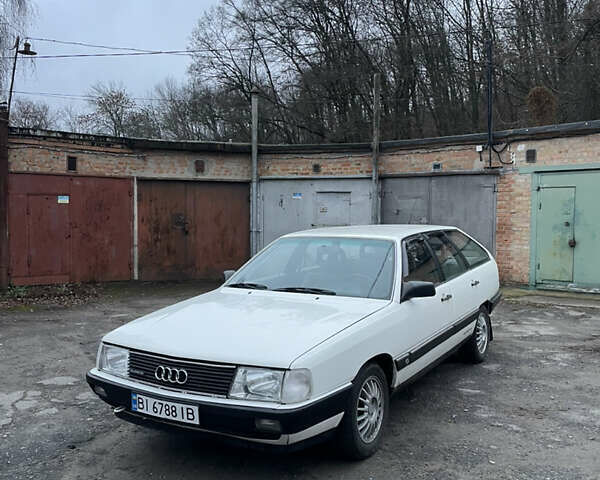 Белый Ауди 100, объемом двигателя 1.8 л и пробегом 390 тыс. км за 3800 $, фото 13 на Automoto.ua