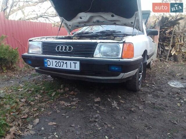 Белый Ауди 100, объемом двигателя 1.8 л и пробегом 375 тыс. км за 2200 $, фото 24 на Automoto.ua