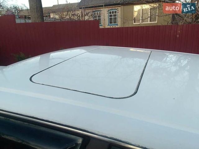 Белый Ауди 100, объемом двигателя 1.8 л и пробегом 375 тыс. км за 2200 $, фото 14 на Automoto.ua