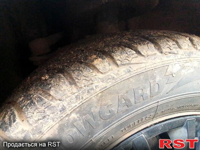 Білий Ауді 100, об'ємом двигуна 1.8 л та пробігом 347 тис. км за 2200 $, фото 4 на Automoto.ua