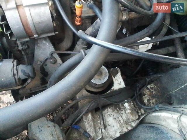 Белый Ауди 100, объемом двигателя 1.8 л и пробегом 375 тыс. км за 2200 $, фото 22 на Automoto.ua