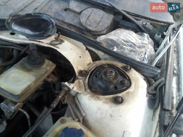 Белый Ауди 100, объемом двигателя 1.8 л и пробегом 375 тыс. км за 2200 $, фото 21 на Automoto.ua