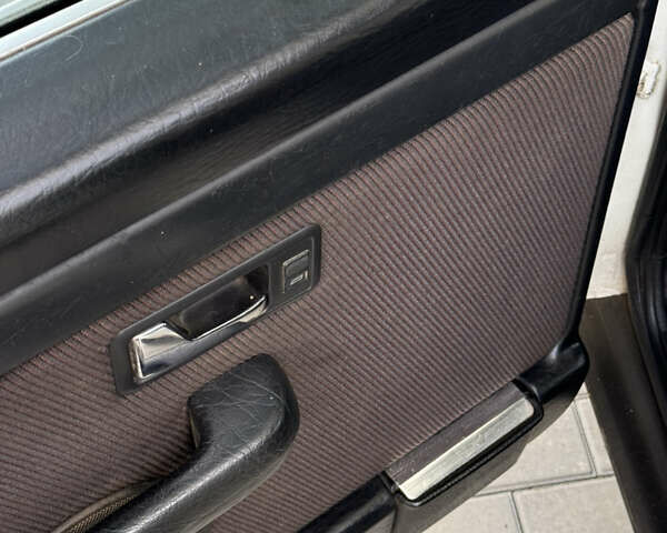 Белый Ауди 100, объемом двигателя 2 л и пробегом 468 тыс. км за 1800 $, фото 12 на Automoto.ua