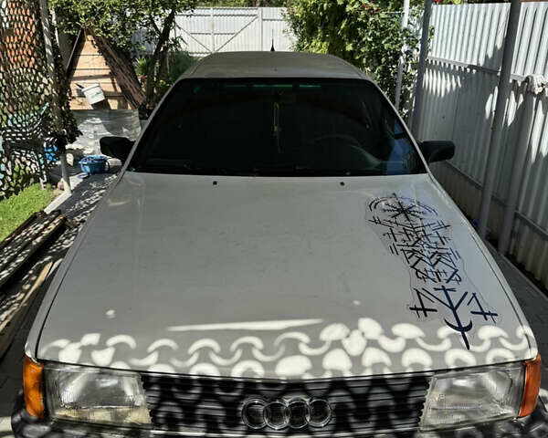 Белый Ауди 100, объемом двигателя 2 л и пробегом 468 тыс. км за 1800 $, фото 6 на Automoto.ua