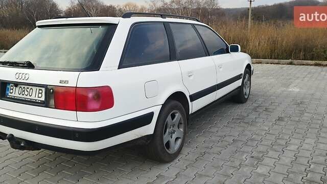 Белый Ауди 100, объемом двигателя 2.77 л и пробегом 491 тыс. км за 3300 $, фото 5 на Automoto.ua