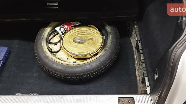 Белый Ауди 100, объемом двигателя 2.77 л и пробегом 491 тыс. км за 3300 $, фото 17 на Automoto.ua