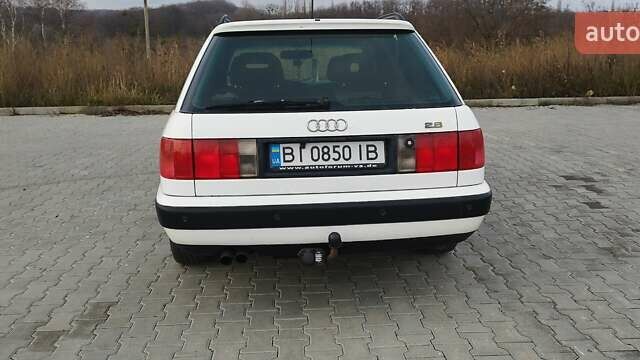 Белый Ауди 100, объемом двигателя 2.77 л и пробегом 491 тыс. км за 3300 $, фото 4 на Automoto.ua