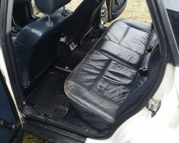 Білий Ауді 100, об'ємом двигуна 2.5 л та пробігом 300 тис. км за 2100 $, фото 17 на Automoto.ua