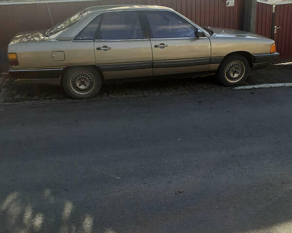 Ауди 100 1983 в Ярмолинцы на Automoto.ua Бежевый Ауди 100, объемом двигателя 2.14 л и пробегом 345 тыс. км за 1700 $, фото 6 на Automoto.ua
