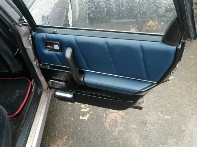 Бежевий Ауді 100, об'ємом двигуна 2.2 л та пробігом 100 тис. км за 1500 $, фото 16 на Automoto.ua