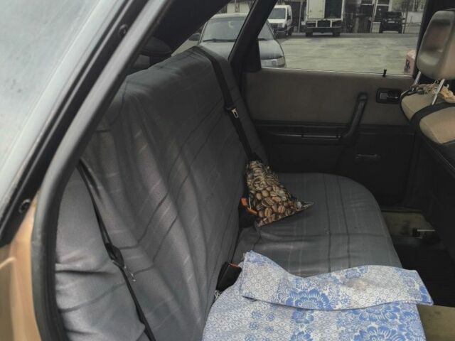 Бежевый Ауди 100, объемом двигателя 0 л и пробегом 234 тыс. км за 2500 $, фото 6 на Automoto.ua