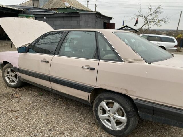 Бежевый Ауди 100, объемом двигателя 2.3 л и пробегом 123 тыс. км за 600 $, фото 3 на Automoto.ua