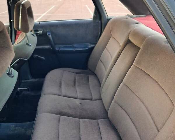 Ауди 100 1986 в Здолбунове на Automoto.ua Бежевый Ауди 100, объемом двигателя 1.78 л и пробегом 288 тыс. км за 950 $, фото 5 на Automoto.ua