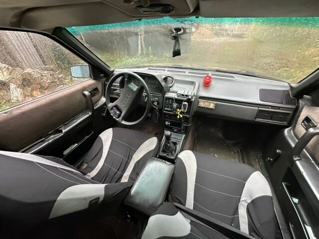 Бежевый Ауди 100, объемом двигателя 2 л и пробегом 300 тыс. км за 850 $, фото 8 на Automoto.ua